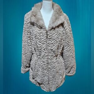 📣 Dennis Basso Very Soft Coat Lightweight Stylish Size Medium 😍 NWOT